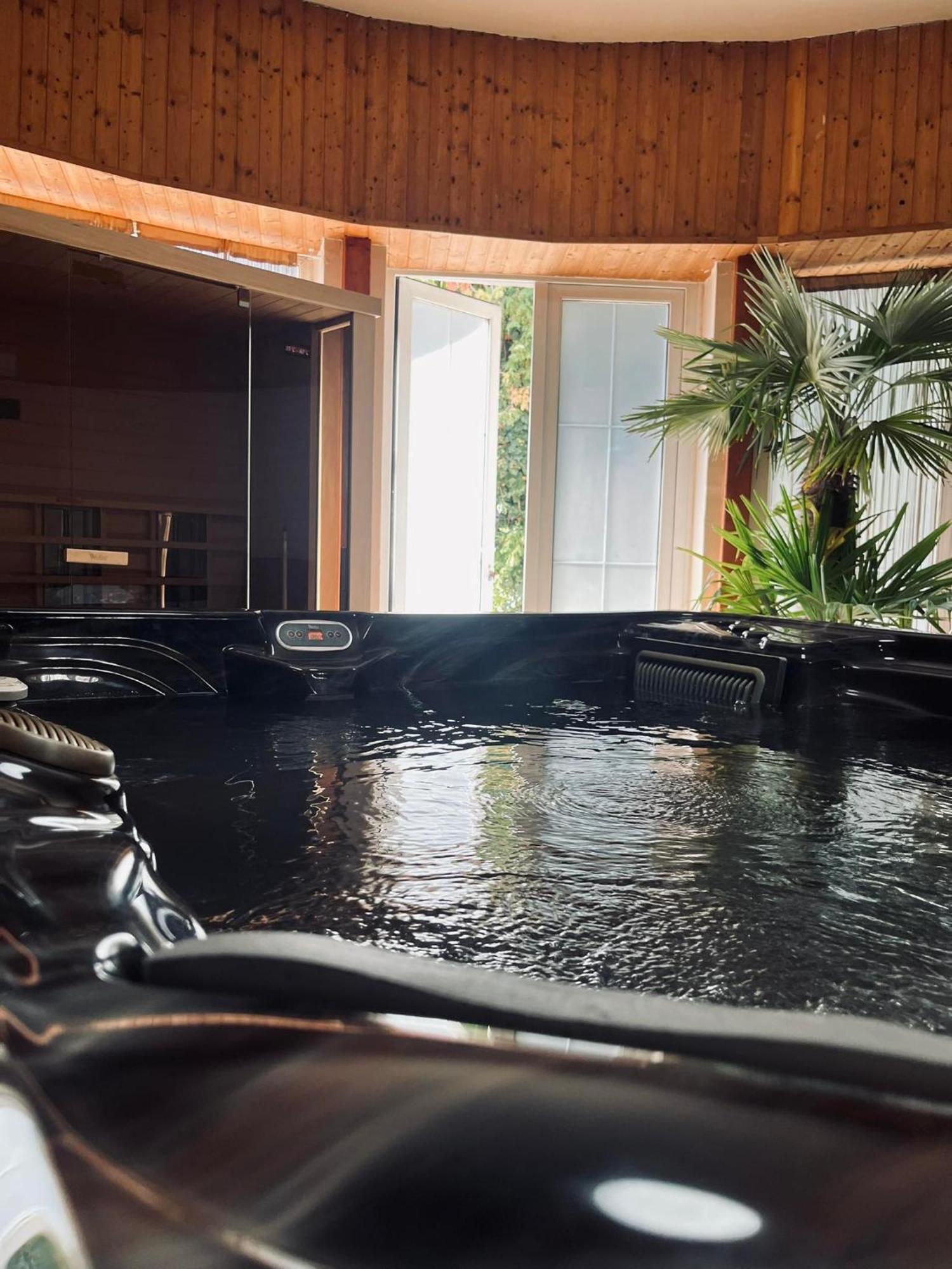 Kinizsi Udvar Apartmanház Balatonboglár Dış mekan fotoğraf