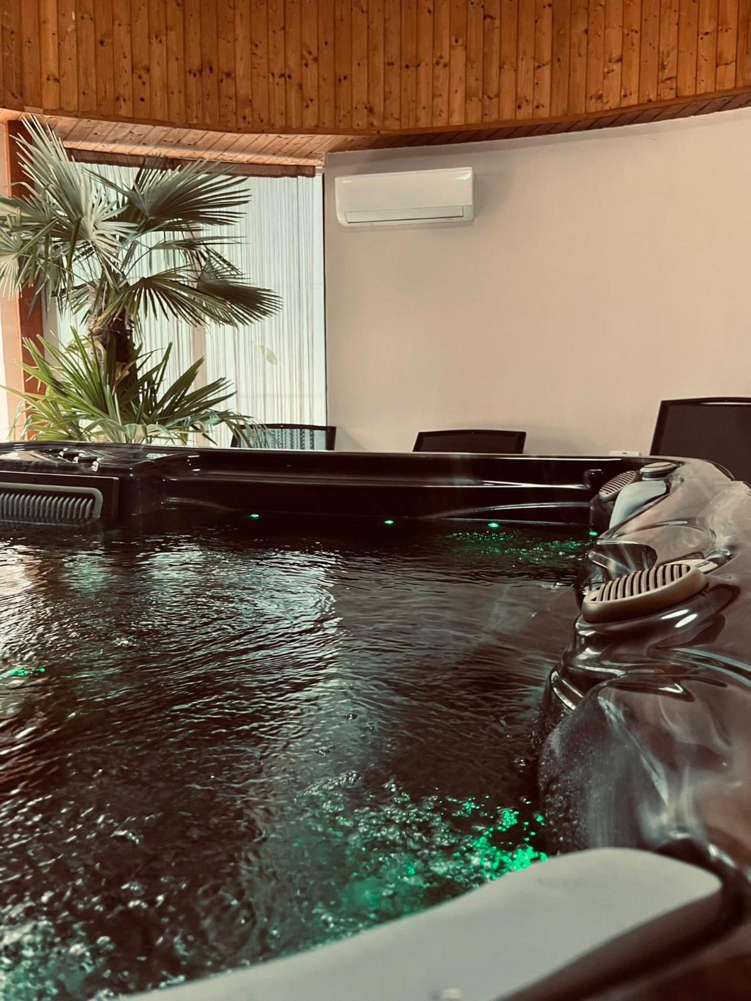 Kinizsi Udvar Apartmanház Balatonboglár Dış mekan fotoğraf