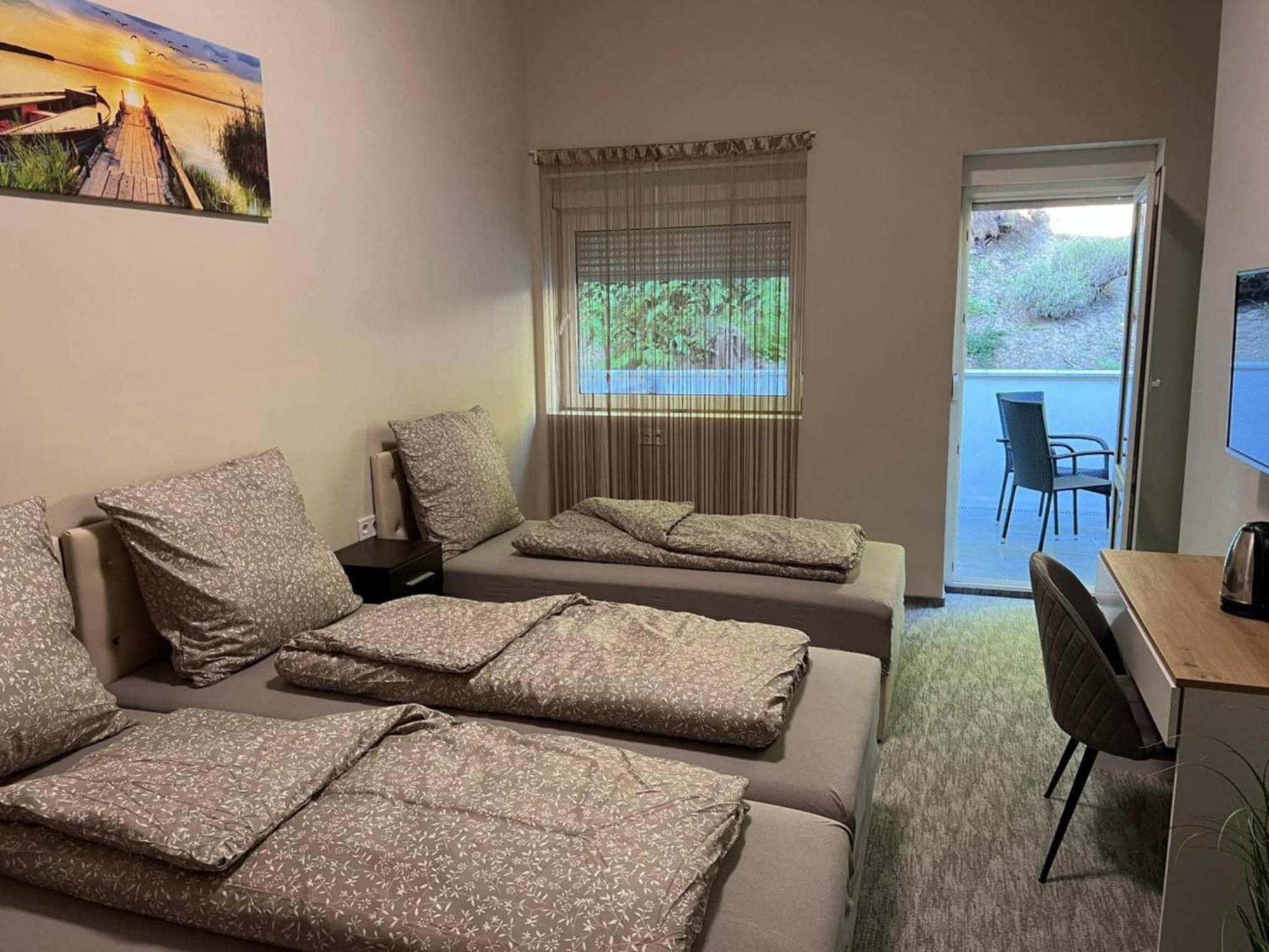 Kinizsi Udvar Apartmanház Balatonboglár Dış mekan fotoğraf